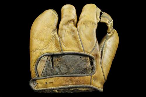 Great Western 520 Professional Pitchers Model 3 Finger Back