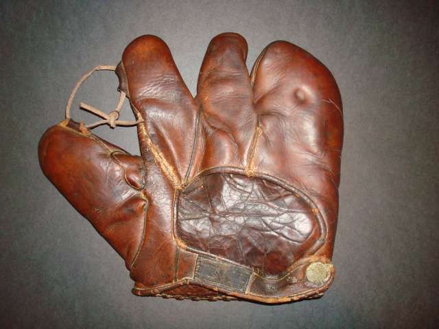 Howard J. Ehmke D&M Lefty Back