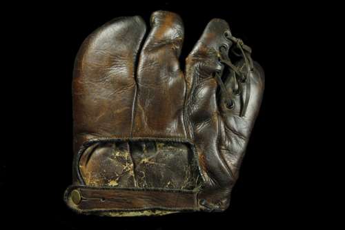 Rabbit Maranville R.H. Macy 3 finger Back