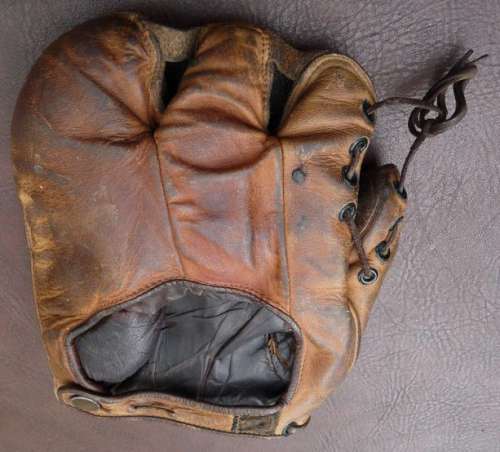 Reach, Wright & Ditson Three Finger Back