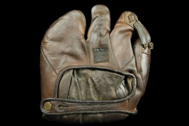 Rogers Hornsby Horace Partridge RHX 3 Finger Back