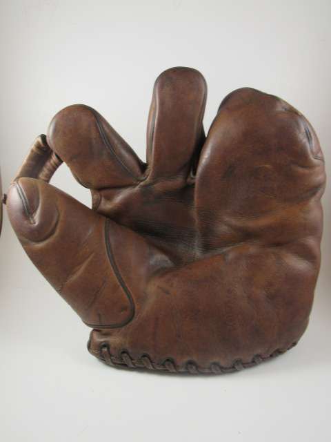 Rogers Hornsby Thomas E. Wilson 632 Front