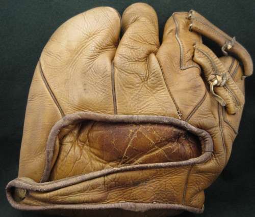 Rogers Hornsby Wilson 632 Back