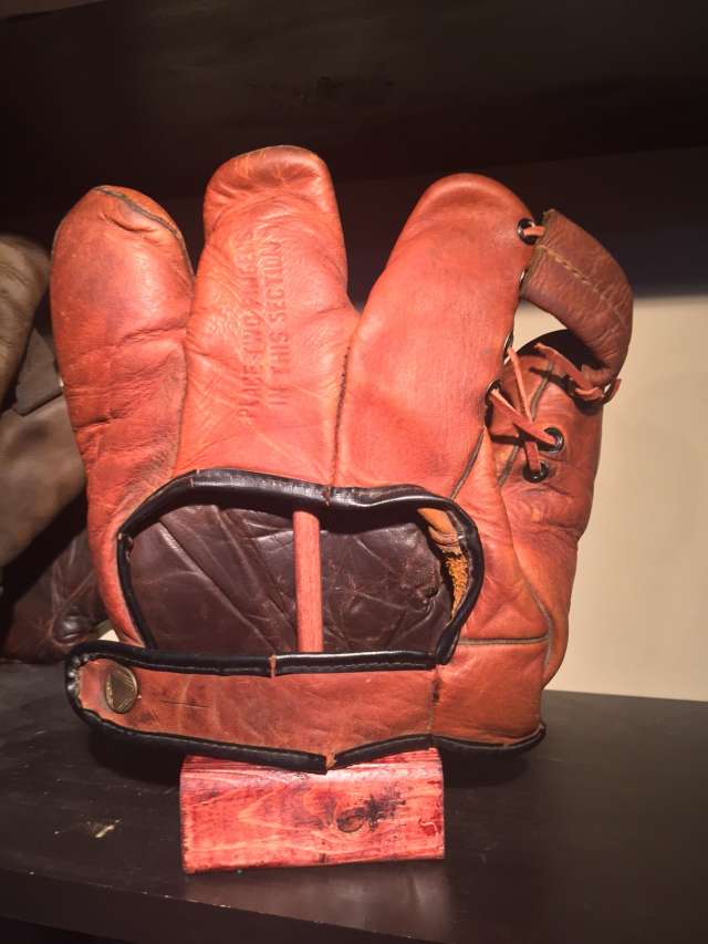 Schall Special 2880 3 Finger Back