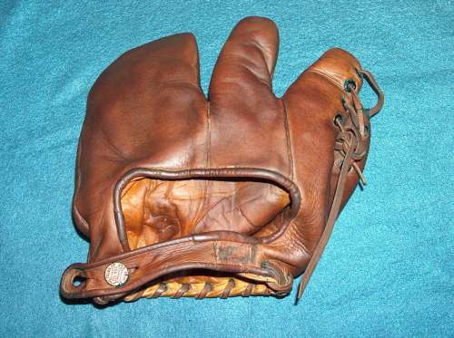 Spalding Big League Model 3 Finger Back