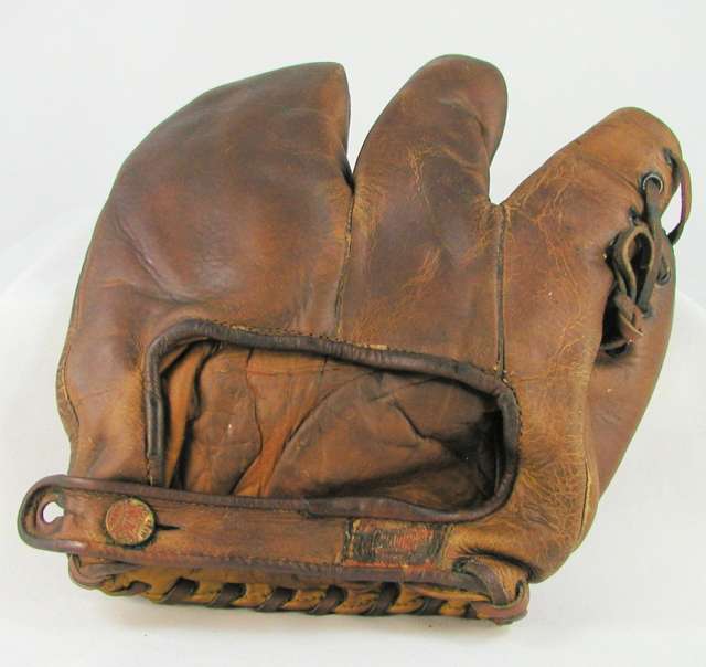 Spalding TG Big League 3 Finger Back