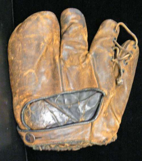 Three Finger Laced Web Back