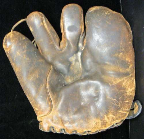 Three Finger Laced Web Front