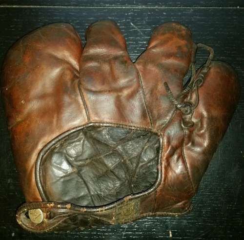 Walter Lutzke D&M G74 3 Finger Back