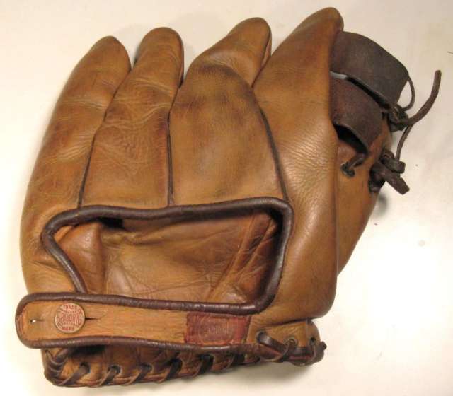 Dizzy Dean Spalding With Rainey Trap Web Back