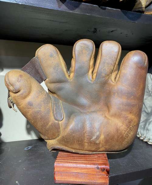 Spalding Professional Rainey Trap Web Front