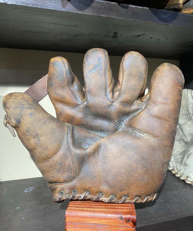 Spalding Rainey Trap Web Front