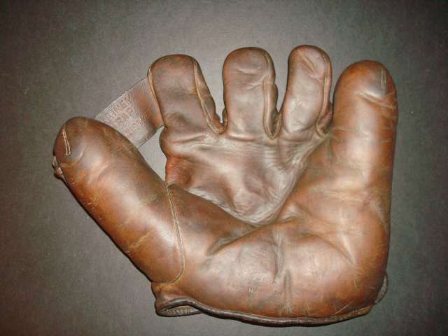 Spalding Rainey Trap Web Front