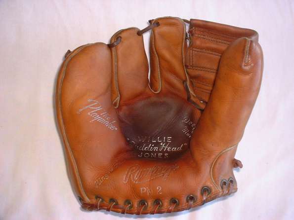 Willie Puddin' Head Jones Rawlings PM2 Front