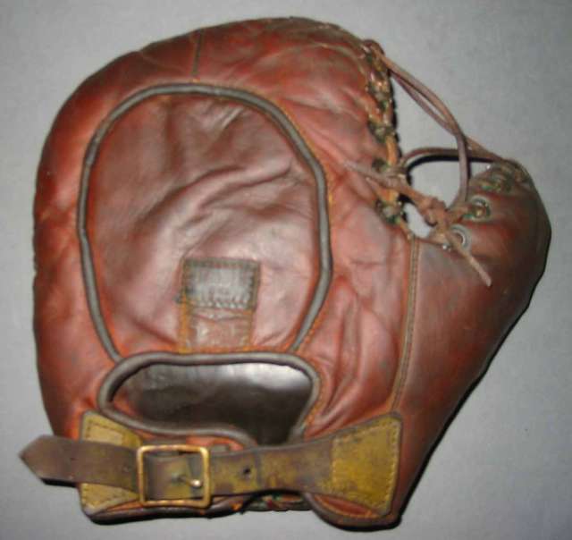 George Sisler Rawlings Back