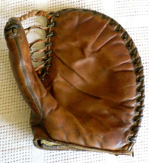 Art Mahan Rawlings Basemitt Front