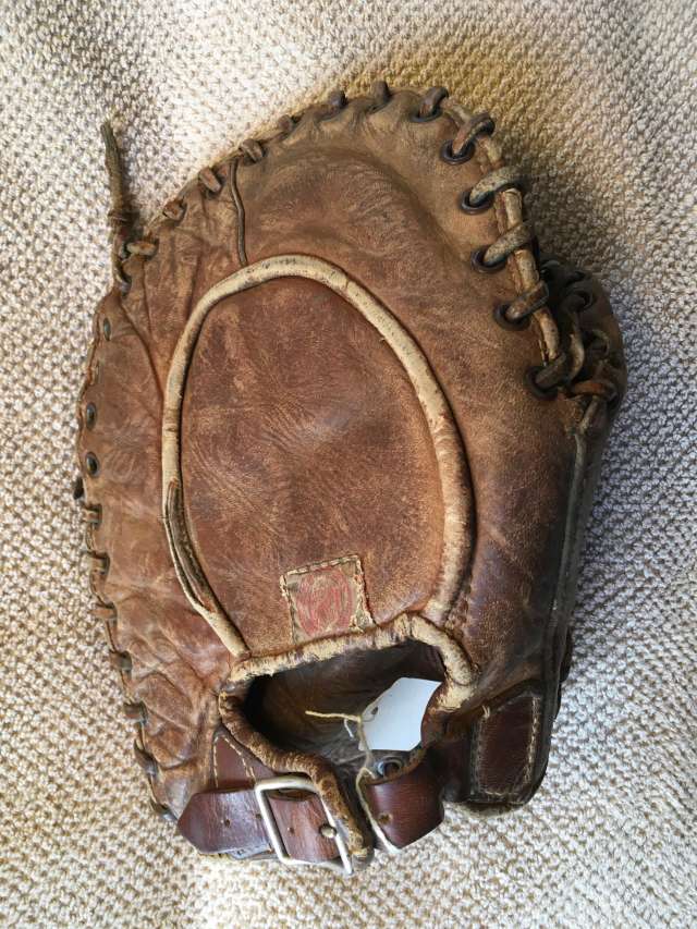 George Sisler Rawlings Basemitt Back 2