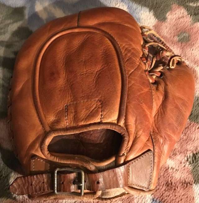 George Sisler Rawlings Basemitt Back