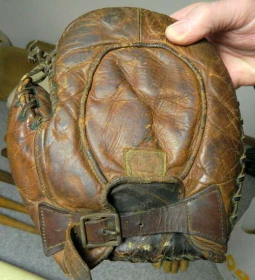 George Sisler Rawlings Basemitt Back