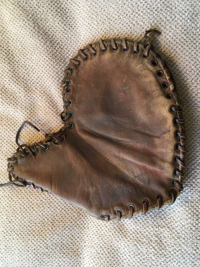 George Sisler Rawlings Basemitt Front 2