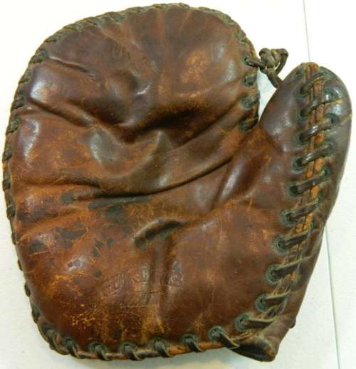 George Sisler Rawlings Basemitt Front