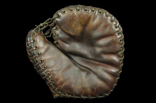 George Sisler Rawlings Basemitt Front