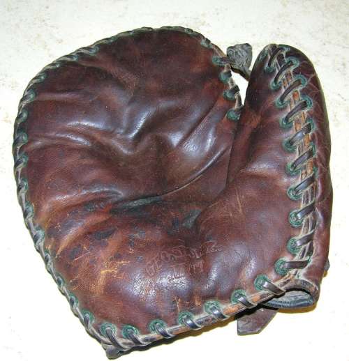 George Sisler Rawlings Front