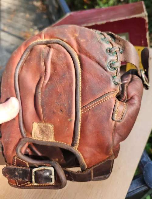 Rawlings FB-145 Basemitt Back