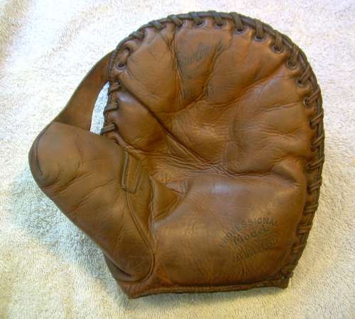 Rawlings FB143 Basemitt Front