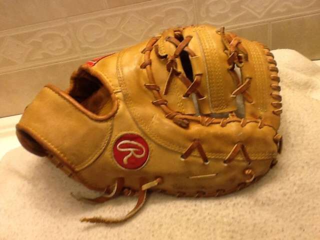 Steve Garvey Rawlings DCT Heart of the Hide Basemitt Back