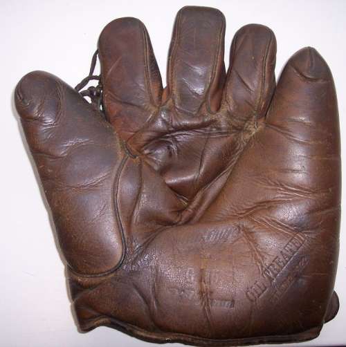 Bill Kamm Rawlings G115 Front