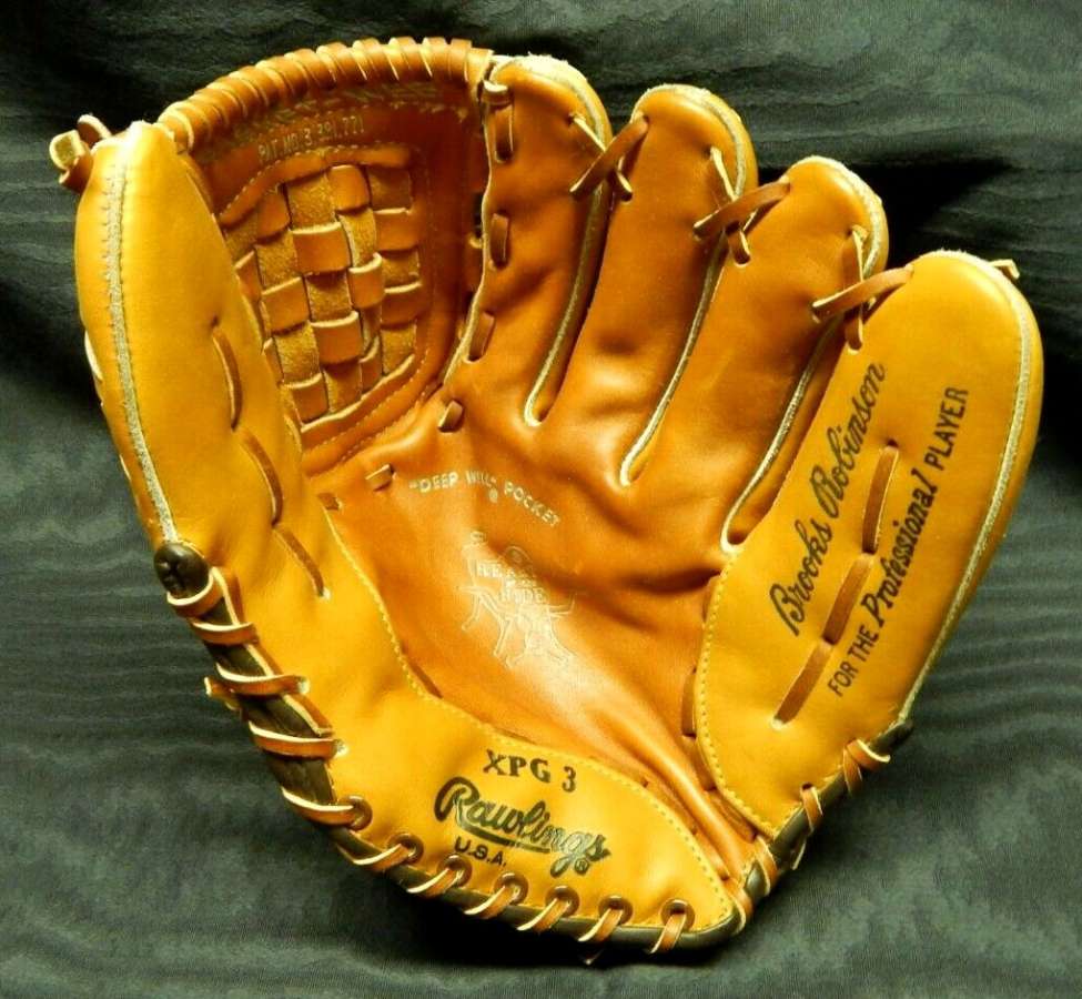 Brooks Robinson Rawlings XPG3 Front Rawlings Baseball Glove