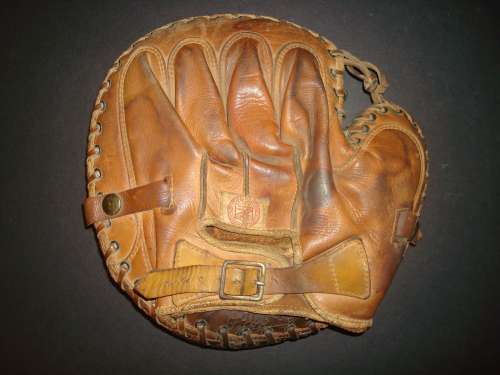 Cy Perkins Rawlings Catchers Mitt Back