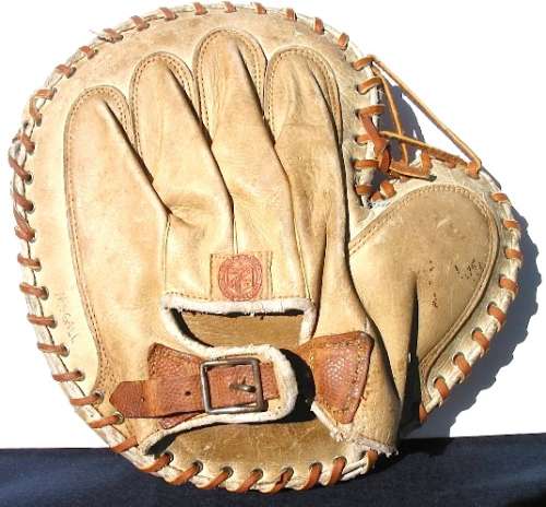 Rawlings 80L Catchers Mitt Back