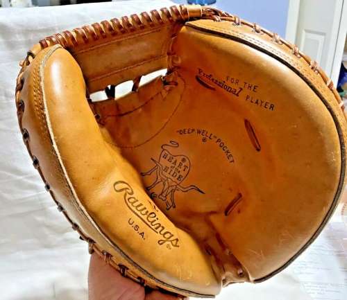 Rawlings RL Catchers Mitt Front 1