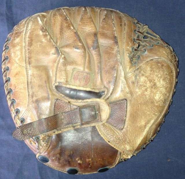 Rawlings Snap Heel Catchers Mitt Back