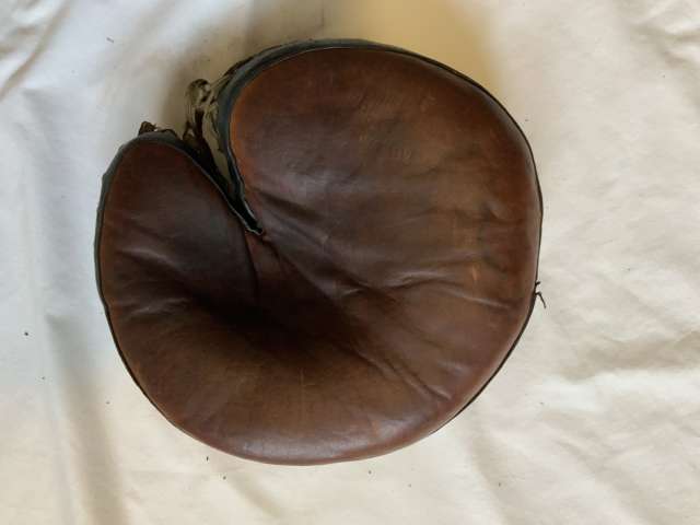 Rawlings Two Tone Catchers Mitt Front