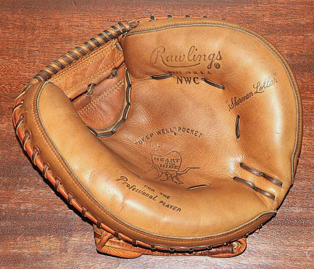 Sherman Lollar Rawlings NWC Heart of the Hide Catchers Mitt Front