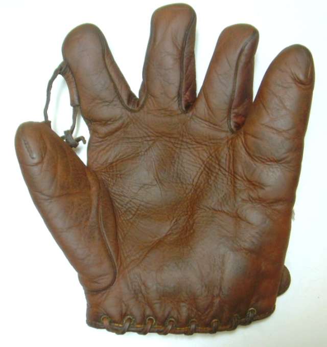 Duster Mails Rawlings G80 Front