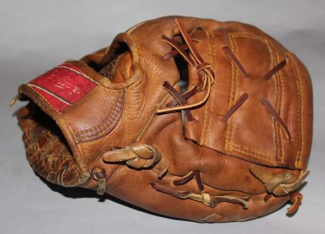 Eddie Mathews Rawlings EM Personal Model Back