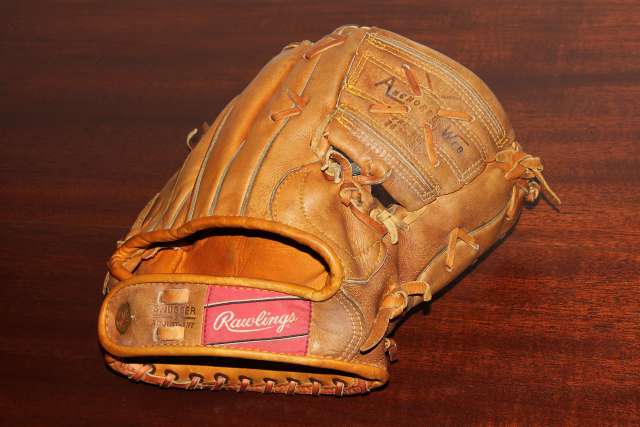 Eddie Mathews Rawlings EM Personal Model Back