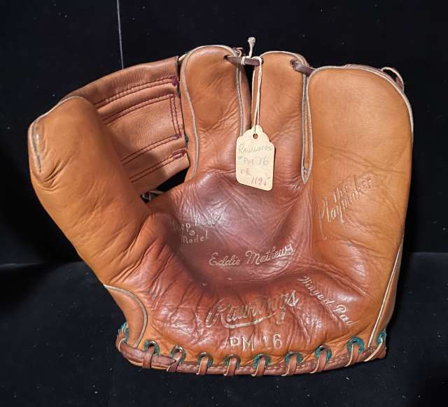 Eddie Mathews Rawlings PM16 Front