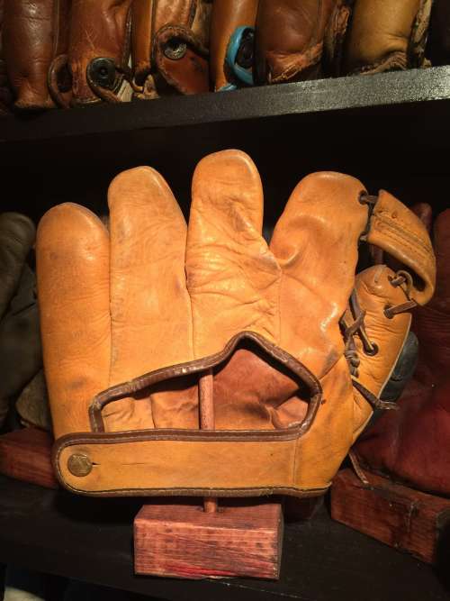 Jack Kramer Rawlings G300 Back