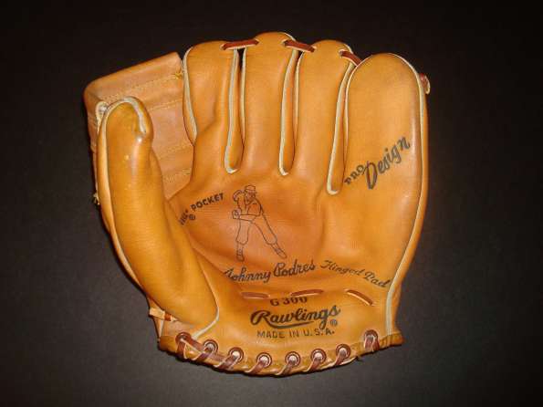 Johnny Podres Rawlings G300 Front