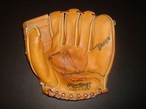 Johnny Podres Rawlings G300 Front