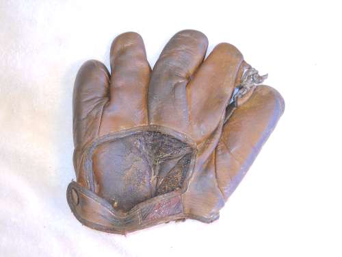 Lyle Judy Rawlings G200 Back