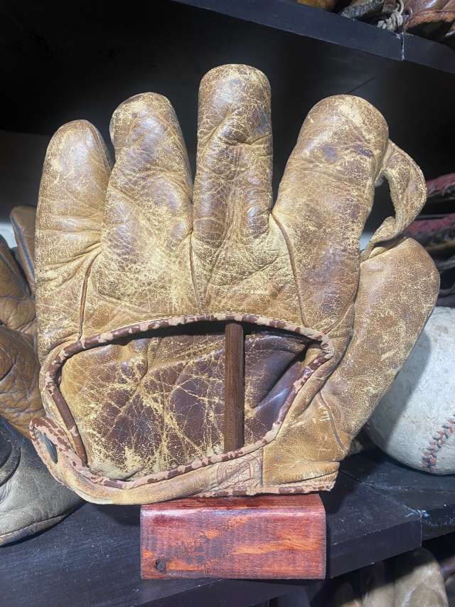 Rawlings 1 Inch Web Back