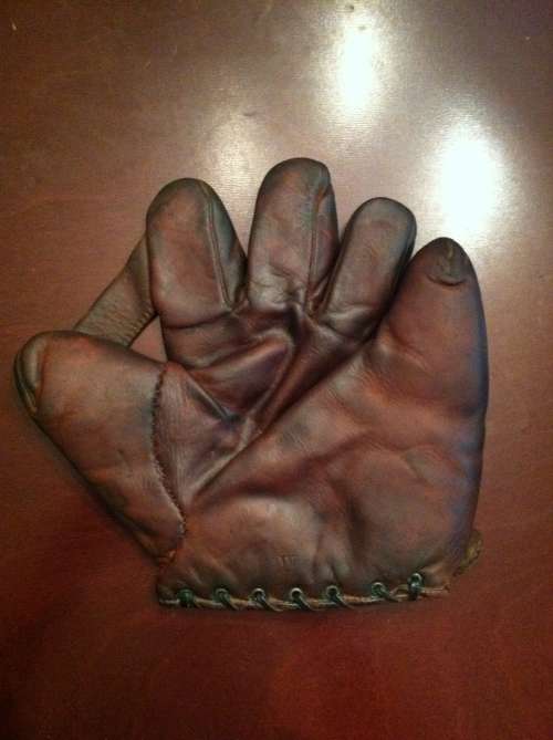 Rawlings 1 Inch Web Burgundy Front