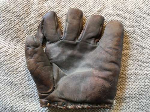 Rawlings 1 Inch Web Front