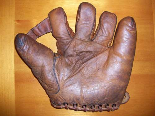 Rawlings 1 Inch Web Front